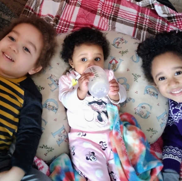 Meet your Posher, Jessica - Picture 1 of 1